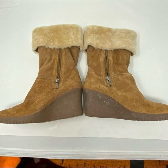 Ugg Joslyn Wedge Boot- Size 8 - Picture 11 of 14